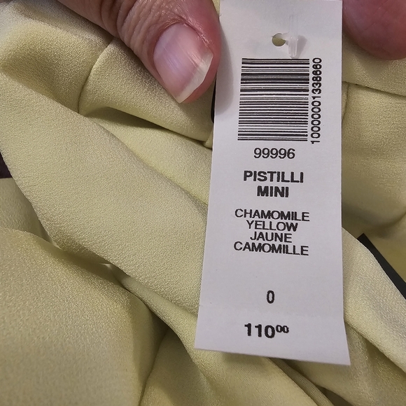 Yellow Aritzia Babaton Women's Pistilli Pleated Mini Skirt - Picture 5 of 10